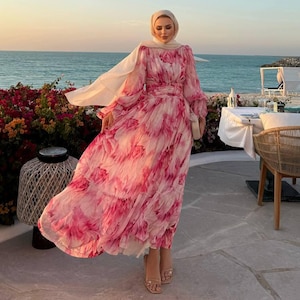 Women's Floral dress in pink, Maxi dress for Modest Women, Islamic clothing, Maxi dress for summer, long sleeve maxi pink chiffon material