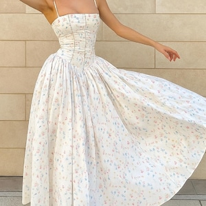 Floral Corset Maxi Dress: Elegant Spaghetti Strap Vacation Outfit